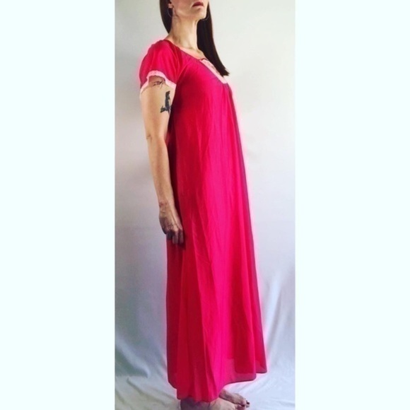 Vintage Miss Diva Hot Pink Maxi Nightgown - Picture 2 of 9